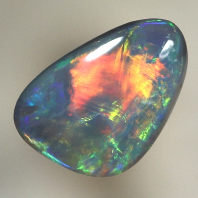 SOLID BLACK OPAL Bright rich rolling flashes of reds